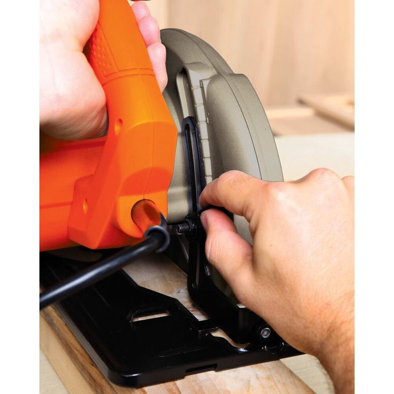 Serra-Circular-7.1-4---184mm--1500W-CS1024-127V-Black-Decker