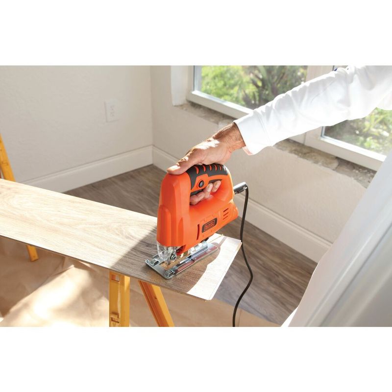 Serra-Tico-Tico-400W-JS10-BR-127V-Black-Decker