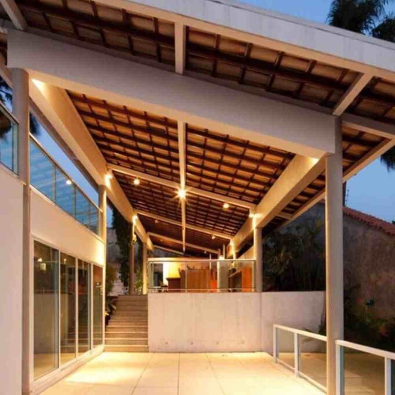 Cumeeira-Central-Colonial-PVC-Articulada-86x35cm-Cersan