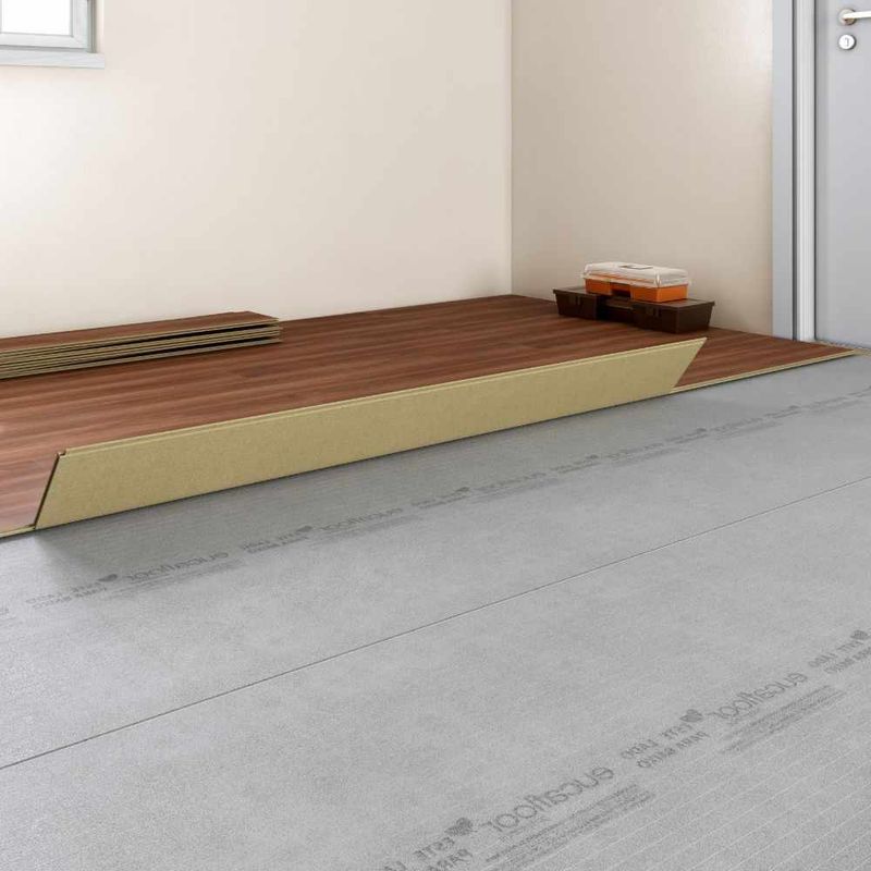 Manta-para-Piso-Laminado-PEBD-2mm-12X17M-Rolo-c--204m2