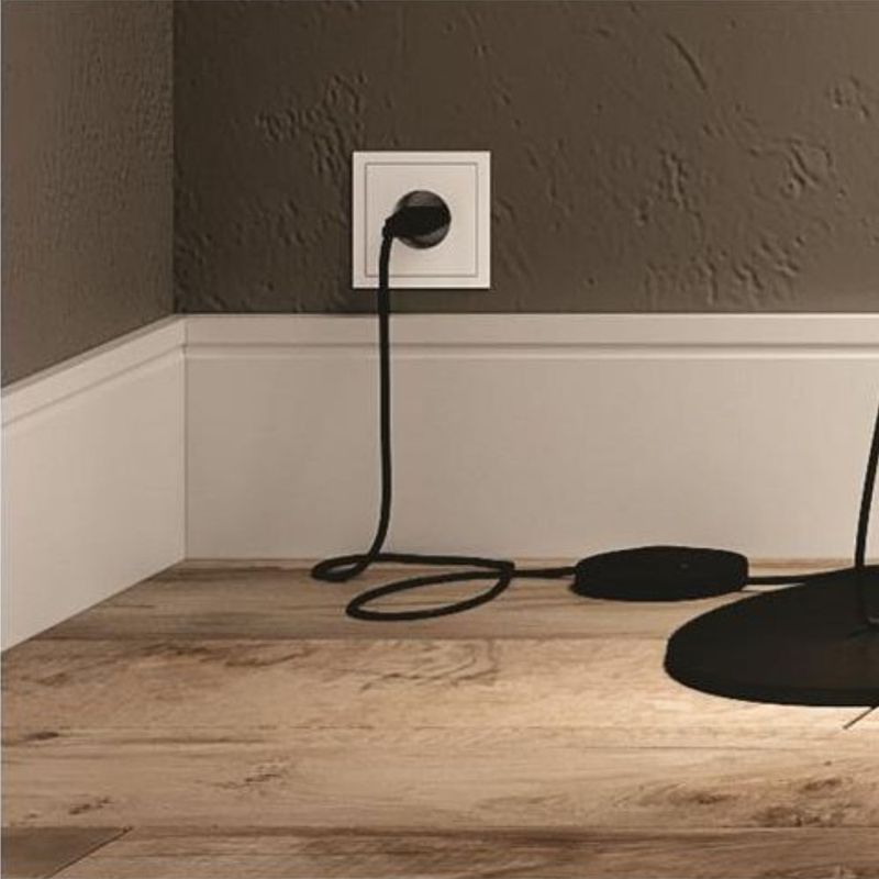 Rodape-MDF-Hidrofugo-Branco-Frisado-15x270cm