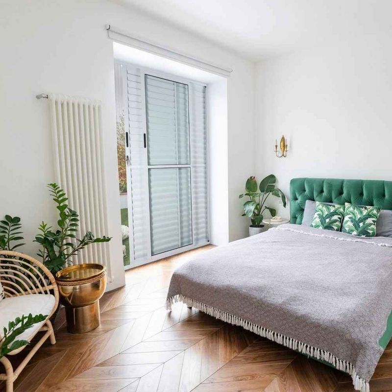 Porta-Balcao-Veneziana-3-Folhas-Vidro-Liso-Aluminio-Branco-210x150cm
