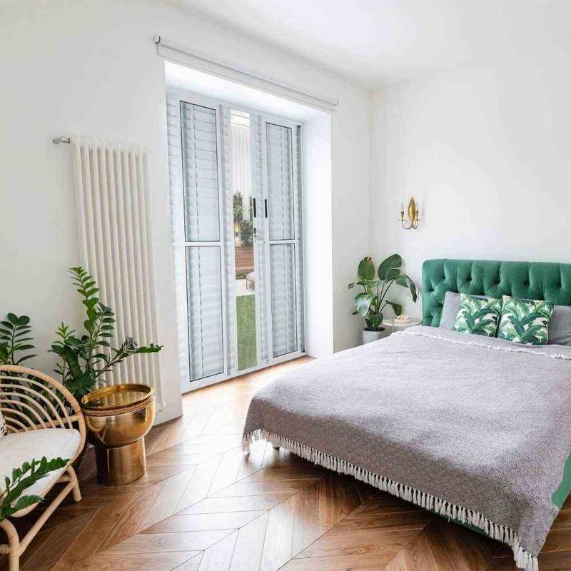 Porta-Balcao-Veneziana-6-Folhas-Vidro-Liso-Aluminio-Branco-210x150cm