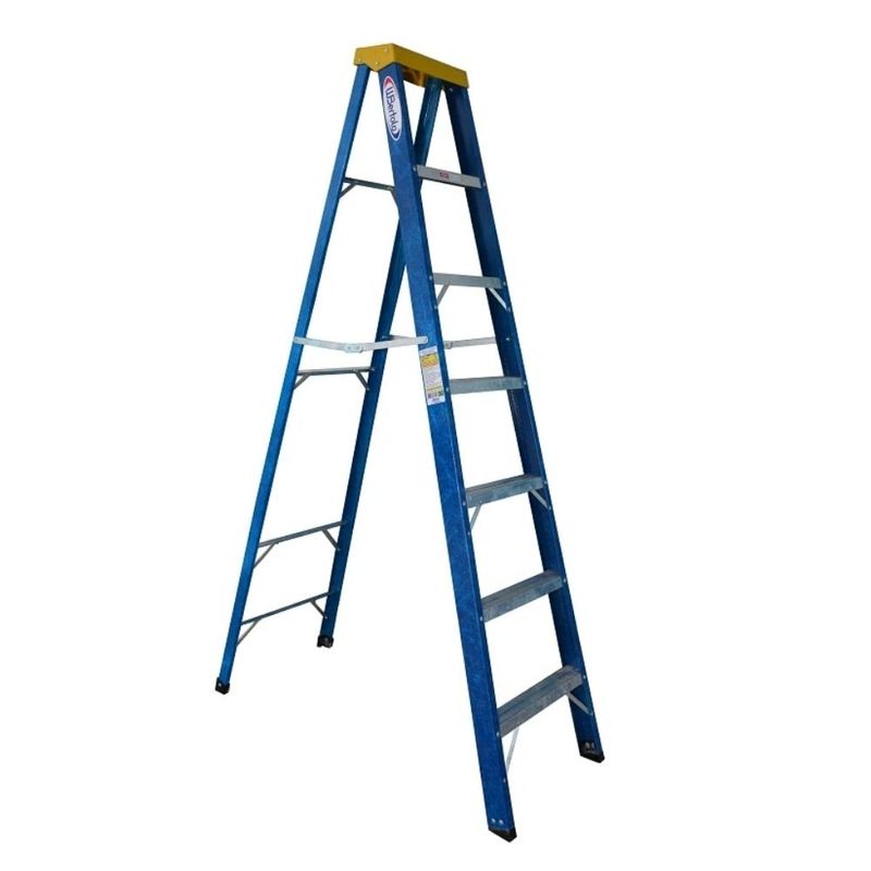Escada-Fibra-Tesoura-Premium-com-Patamar-7-Degraus-210m-WBertolo