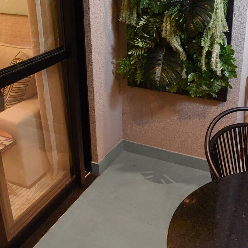 Porcelanato-Urban-Chumbo-Retificado-Rustico-Cinza-72x72cm-259m2