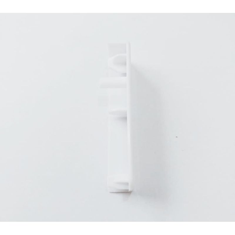 Terminal-Para-Acabamento-de-Rodape-Gelo-Esquerdo-7cm