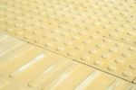 Piso-Tatil-Direcional-Amarelo-20x20cm-Amarrado-c--10-Un