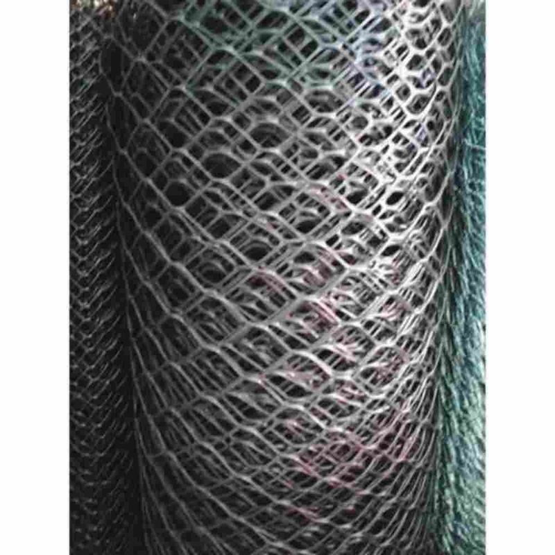 Tela-PEAD-Galinheiro-Preto-15x50m-Tela-Touro