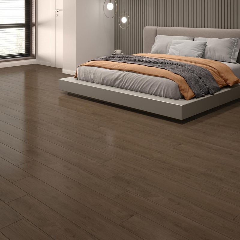 Piso-Lamparquet-VAC318.004-Retificado-Acetinado-Marrom-18x113cm-203m2