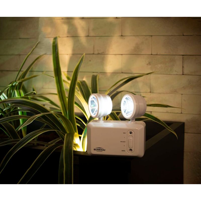 Luminaria-de-Emergencia-LED-2-Farois-3000-Lumens-Branco-Blumenau