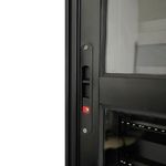 Porta-Balcao-Veneziana-3-Folhas-Vidro-Liso-Aluminio-Preto-210x150cm