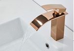Monocomando-para-Banheiro-Mesa-Bica-Baixa-Rose-Cascata-Luxo