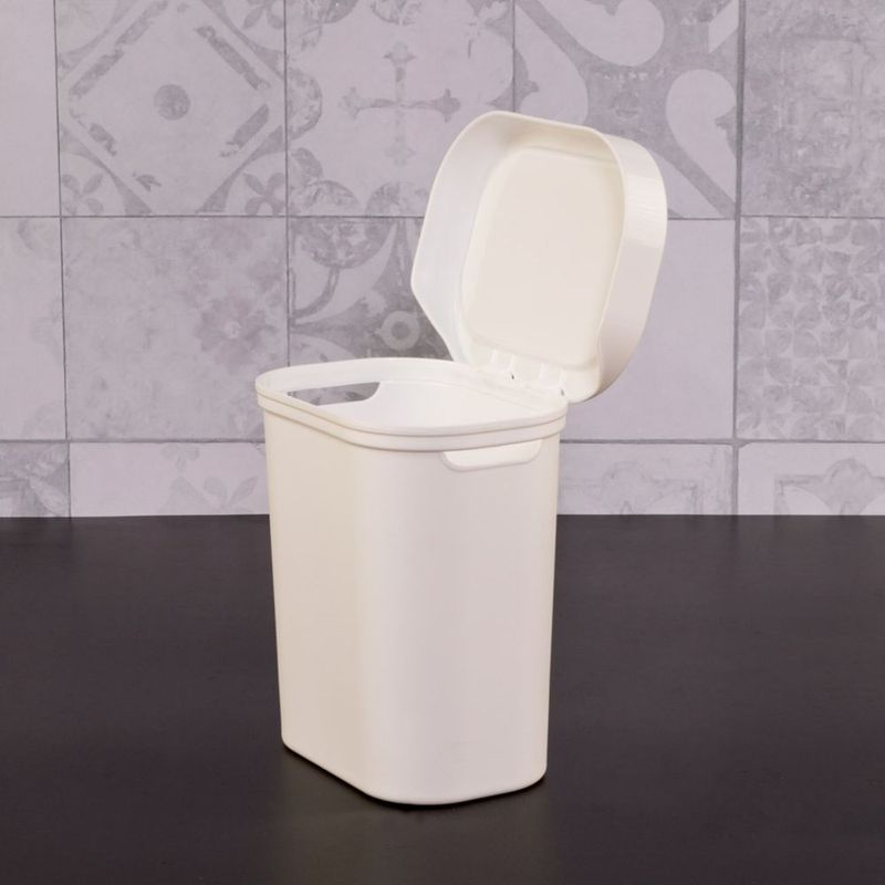 Lixeira-Compacta-B3-25L-Branca-com-Tampa-Plasutil