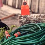 Mangueira-para-Jardim-Flexivel-com-Engate-3-Camadas-PVC-15m-Tramontina