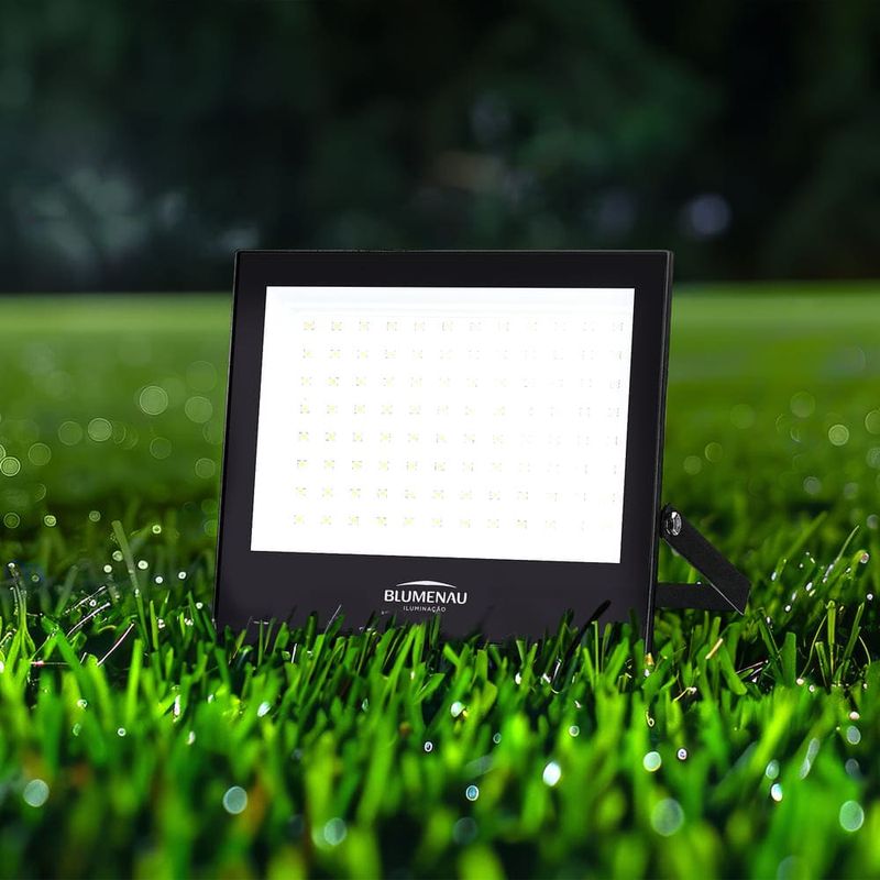 Refletor-de-Led-Aluminio-IP66-100W-7800-Lumens-Bivolt-Luz-Branca