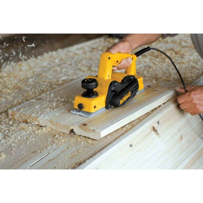 Plaina-Eletrica-3.1-4---82mm--550W-D26676-BR-127V-Dewalt
