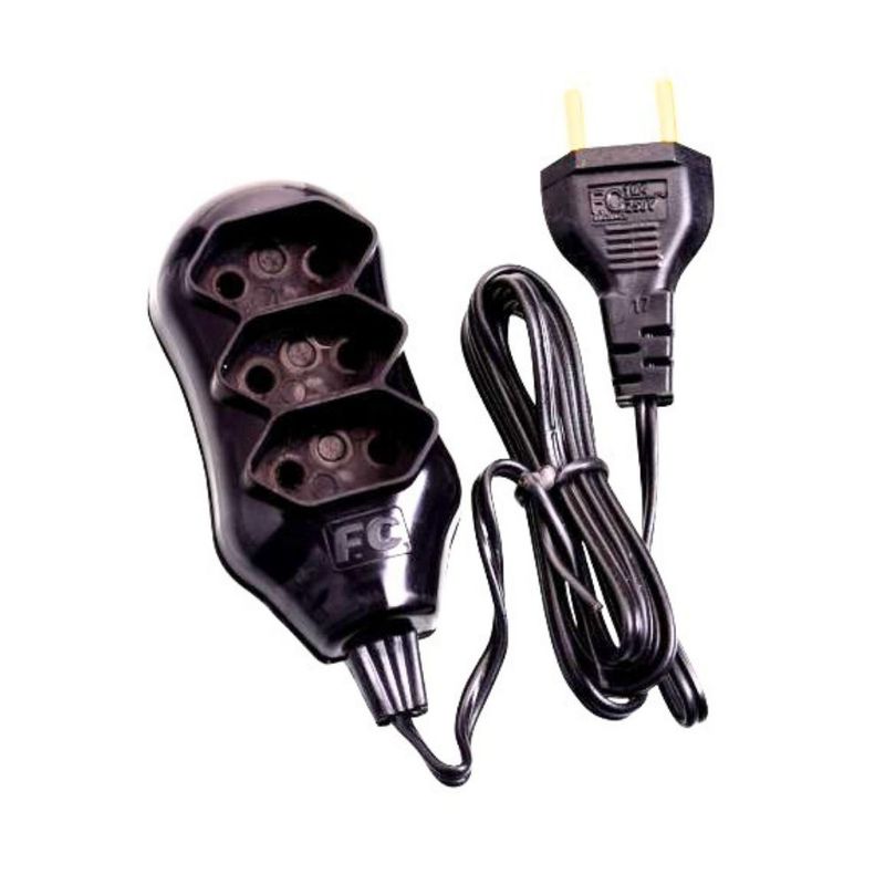 Extensao-com-3-Tomadas-de-2-Polos-10-Amperes-5-Metros-Preta
