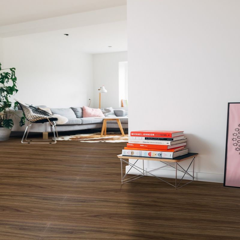 Piso Vinílico Cola Stilo Imbuia 2mm 121,92x22,95cm caixa c/ 4,46m2