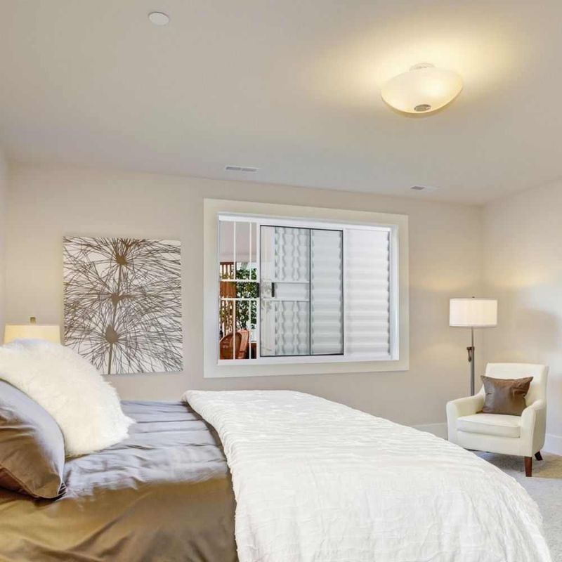 Veneziana 3 Folhas com Grade Alumínio Branco 100x150cm