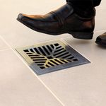 Conjunto Grelha e Porta Grelha Alumínio Côncavo Polido 30x30cm LGMais