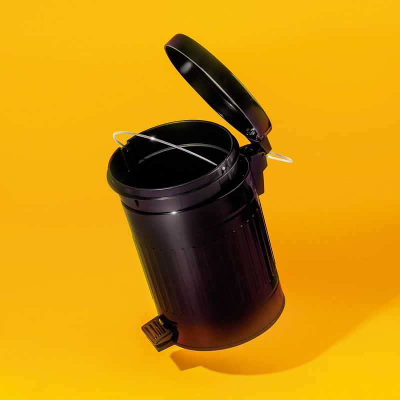 Lixeira Retrô 5L Preta Mor