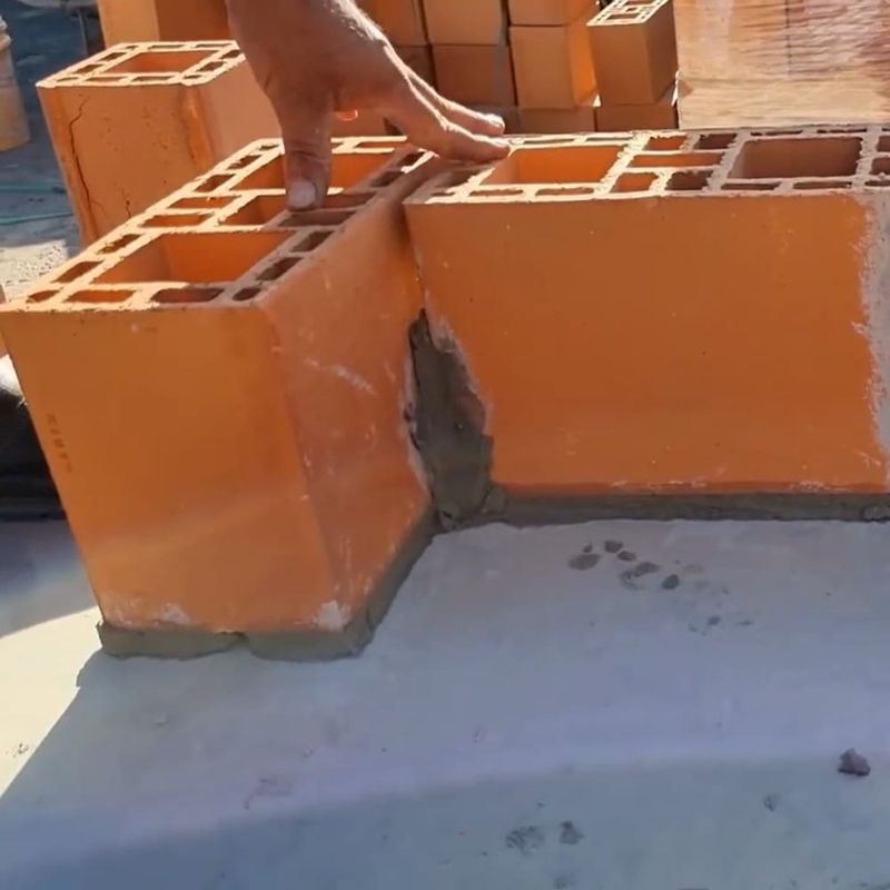 Bloco Cerâmico Estrutural Furo Vertical 11,5x19x39cm City