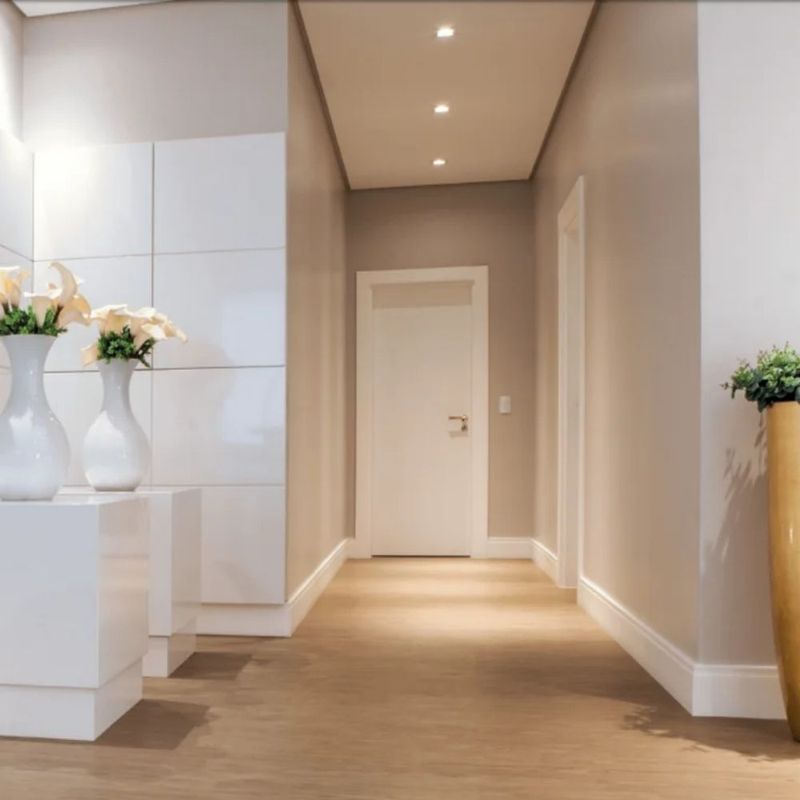 Rodapé Poliestireno P.U Branco Frisado Slim 10x1,0x200cm