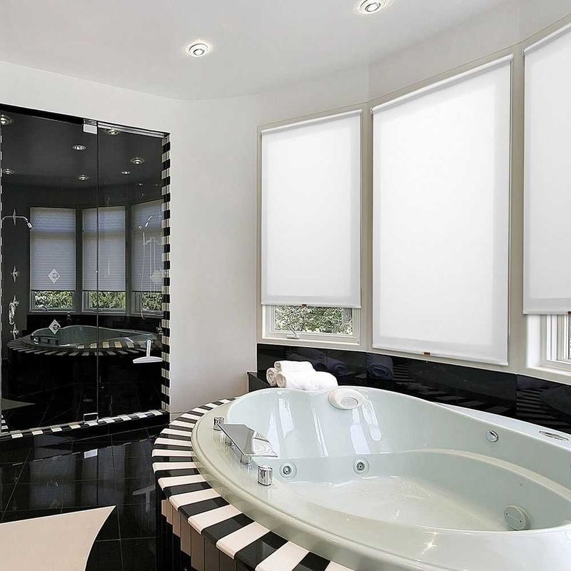 Cortina Persiana Rolô Solar Branco 140x160cm