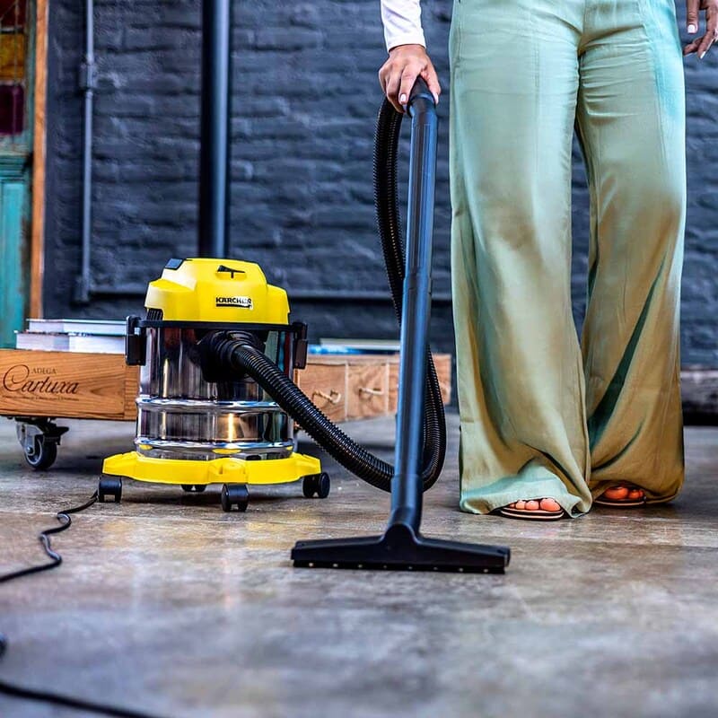 Aspirador de Pó e Água 12 Litros 1700W WDL1S 127V Karcher